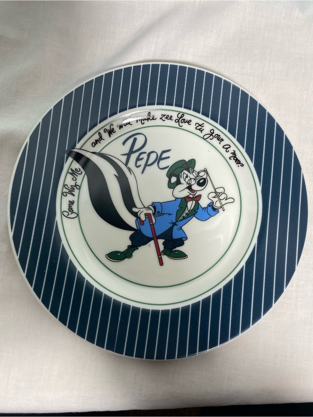 Warner Bros Studio Store Pepe Le Pew Collector Plate 1992 Vintage 8”